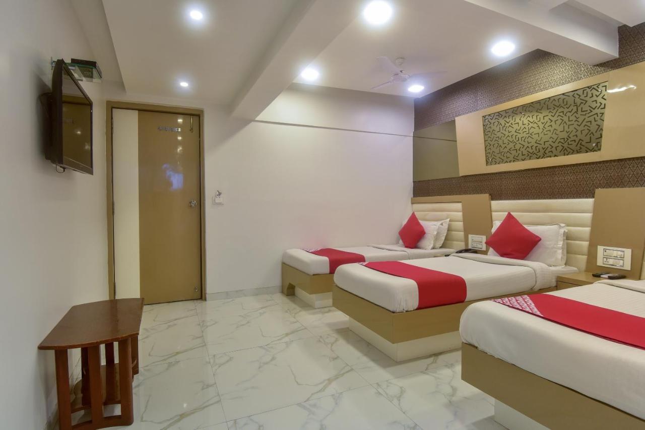 מומביי Oyo 28893 Hotel Gulf מראה חיצוני תמונה
